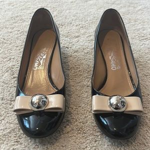Ferragamo Vera heels